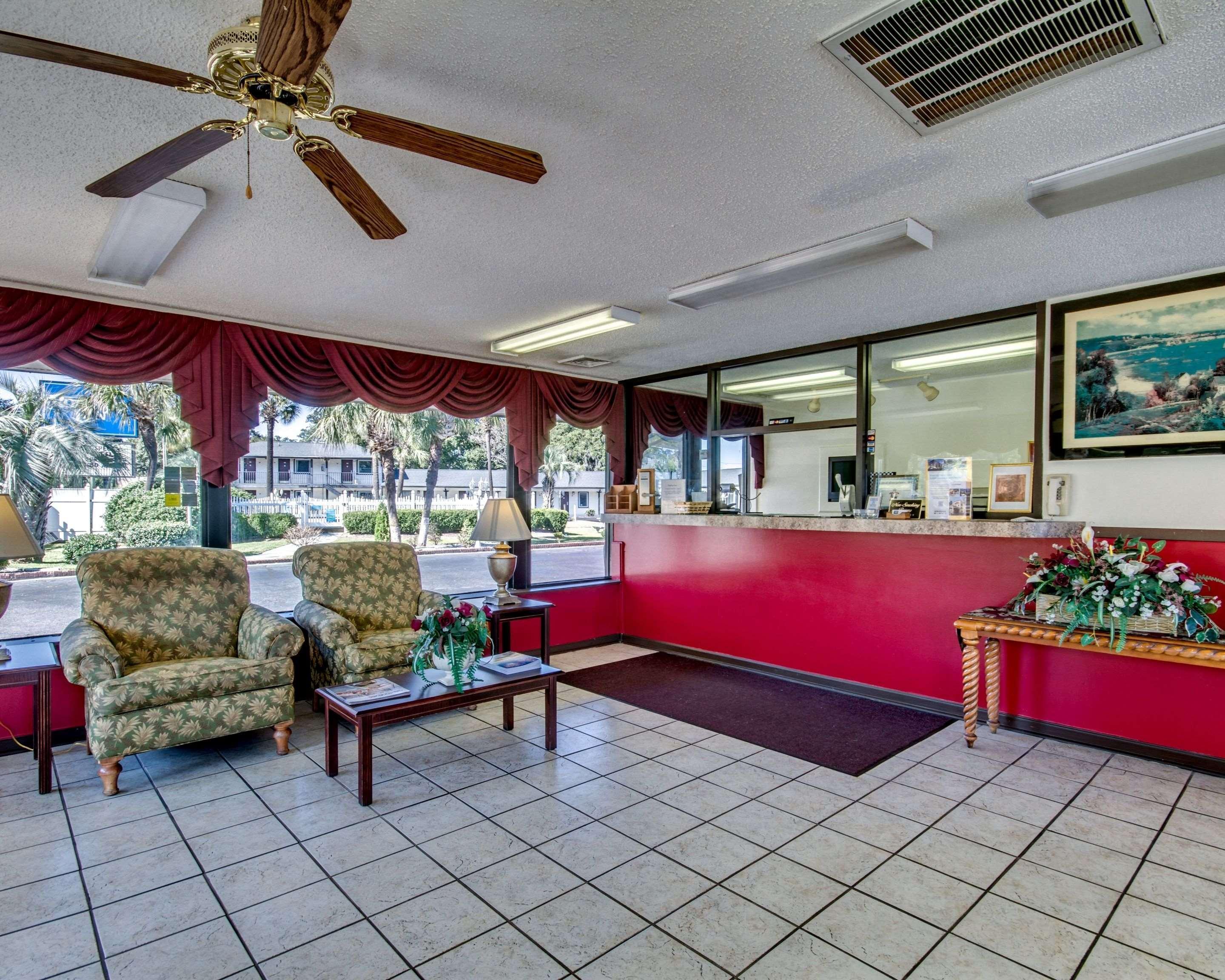 Econo Lodge Джорджтаун Экстерьер фото